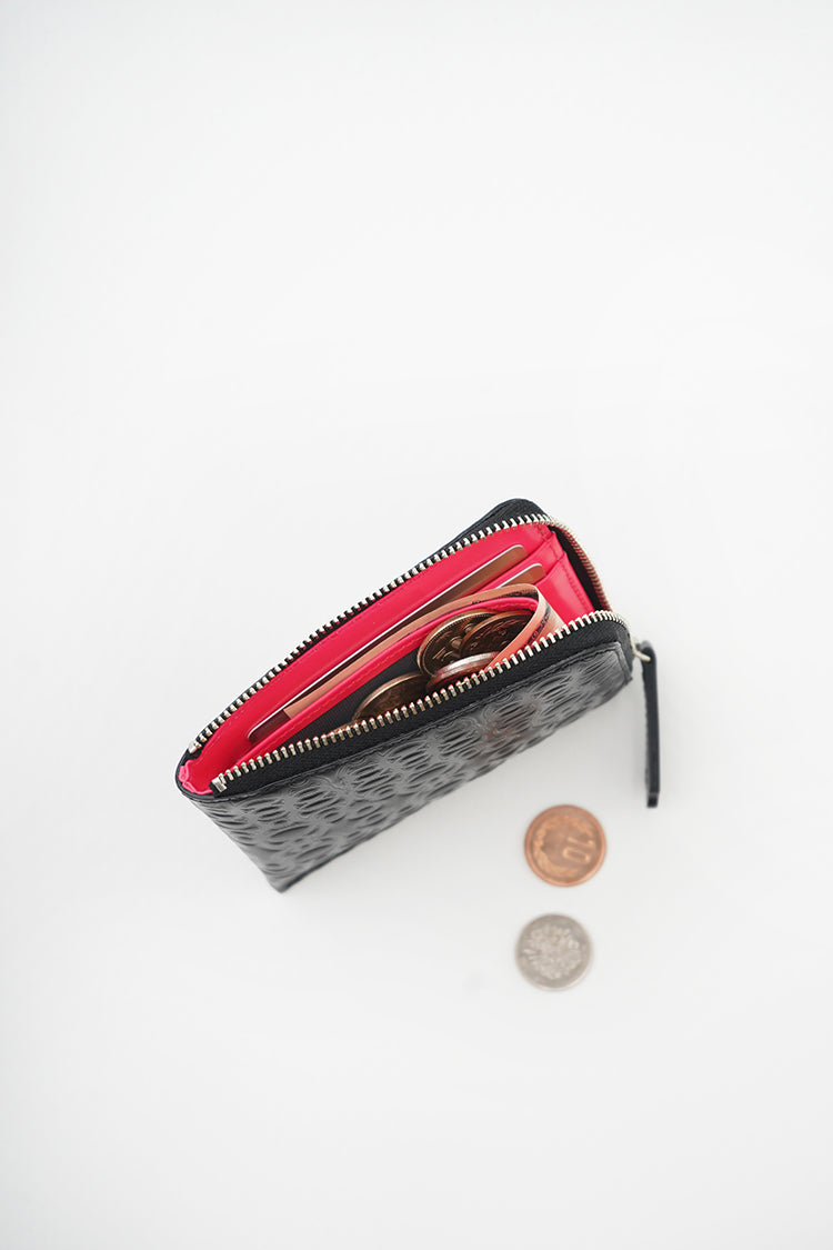 COMPACT WALLET
